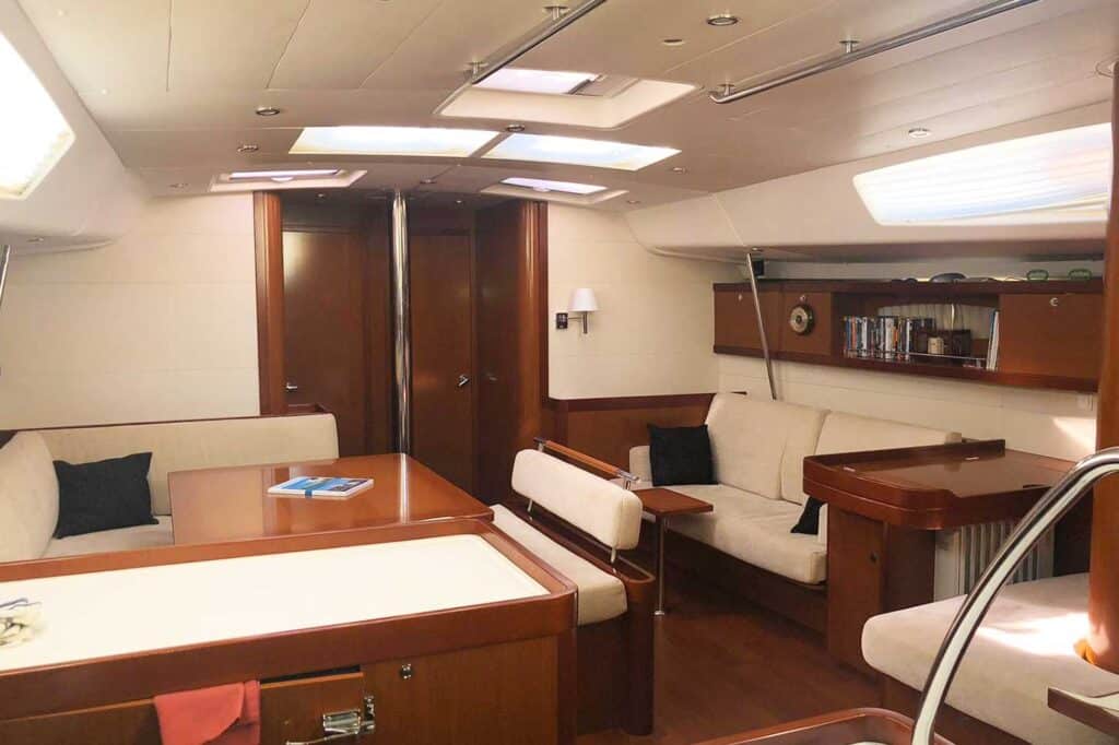 Oceanis 54 (2010) - saloon
